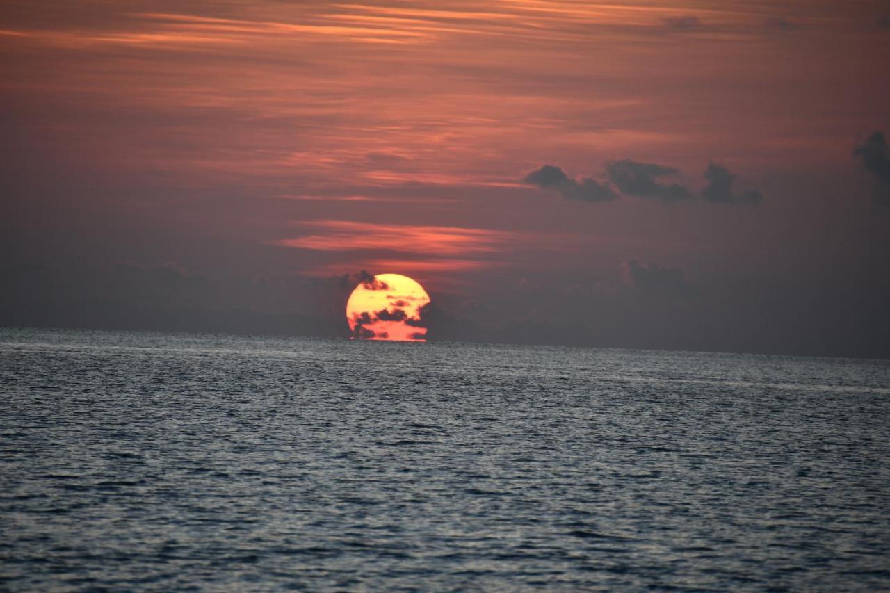 Athens View Hotel Guraidhoo  Buitenkant foto